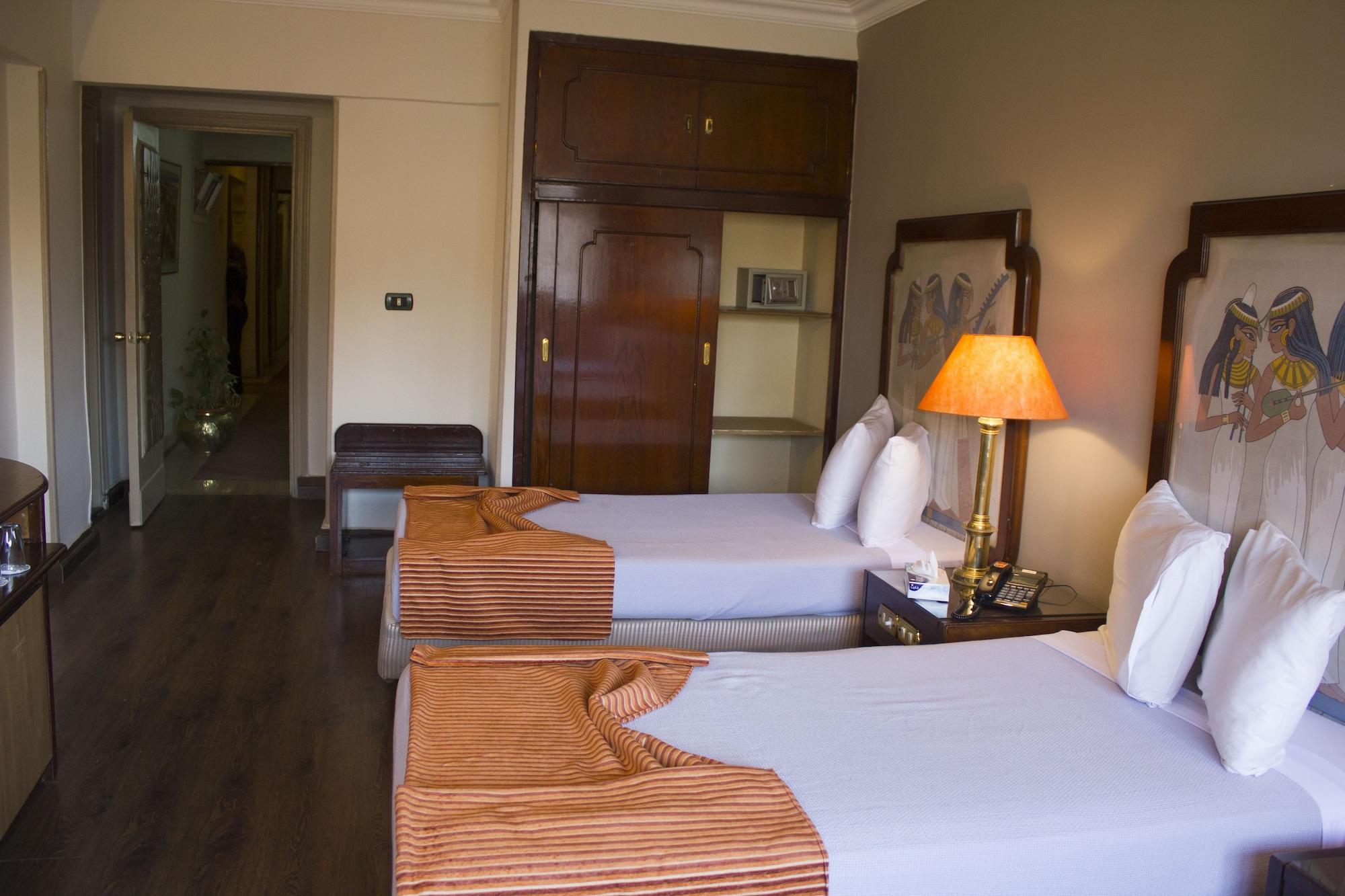 Zayed Hotel Giza ภายนอก รูปภาพ