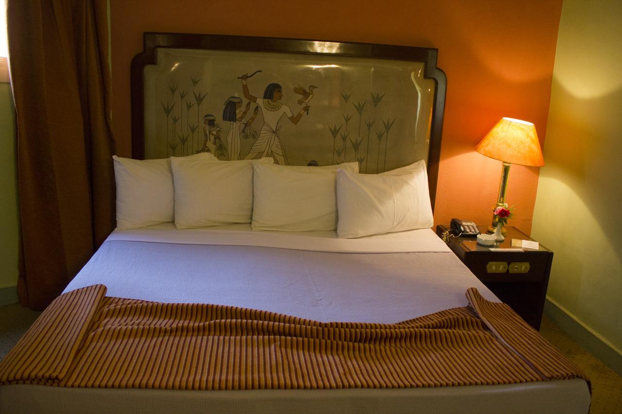 Zayed Hotel Giza ภายนอก รูปภาพ